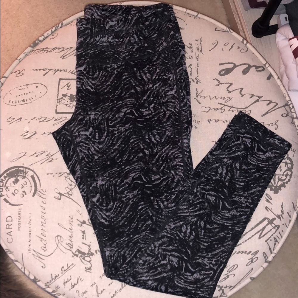 Graphic Leggings